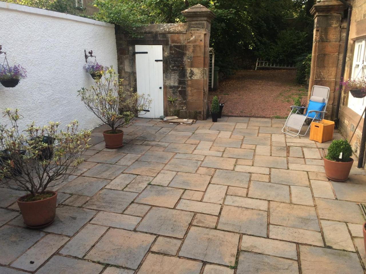Newhall Glasgow Exterior photo